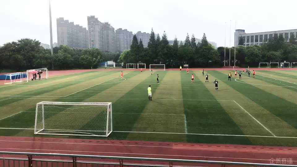 江南体育平台 - 官方正版竞彩APP注册即送88元专业足球篮球投注平台与千年布龙接上“信号” 奉化有群“舞龙少年”